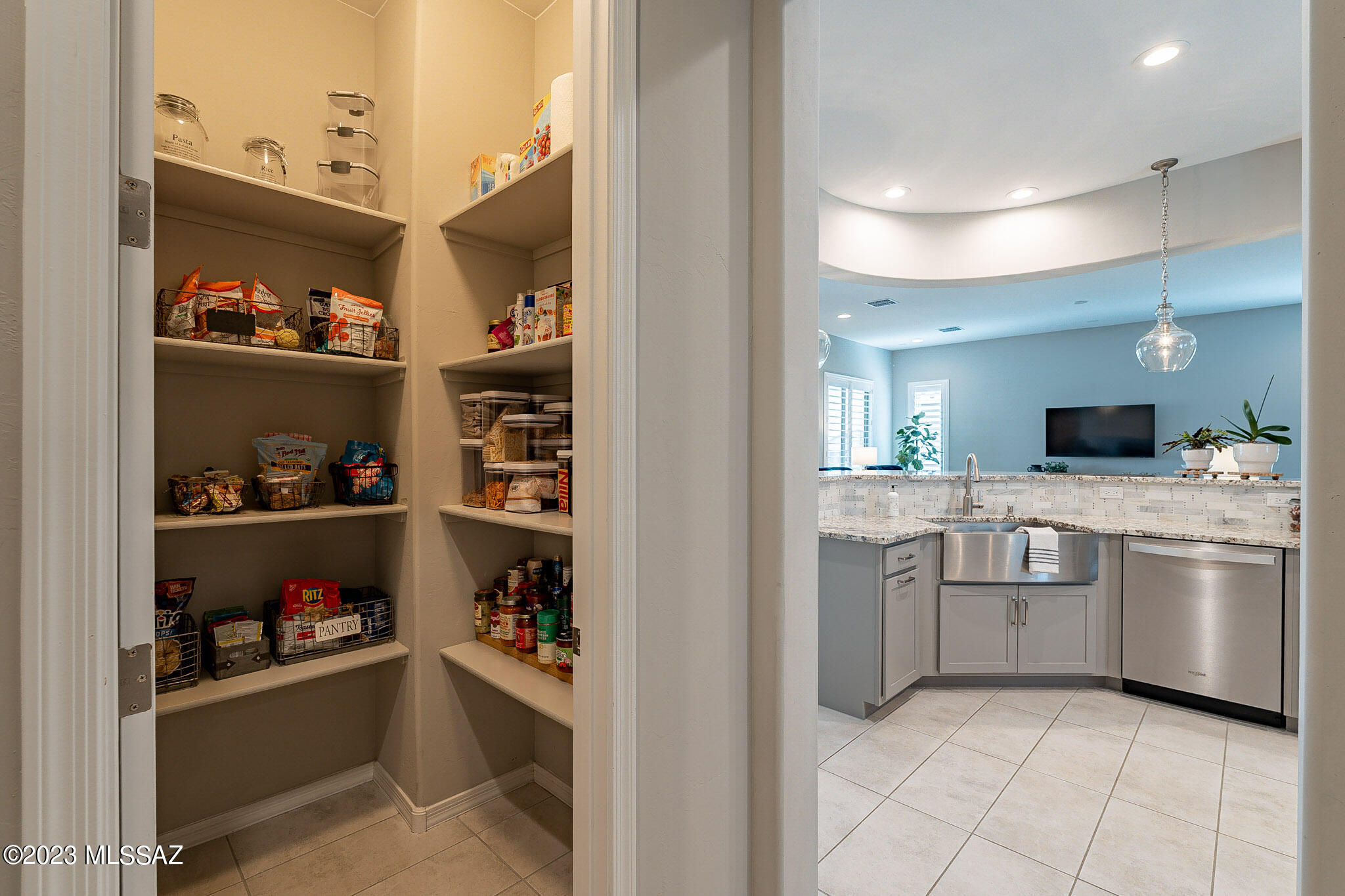 669 East Romsdalen Road Tucson, AZ 85755 - Photo 24 of 49