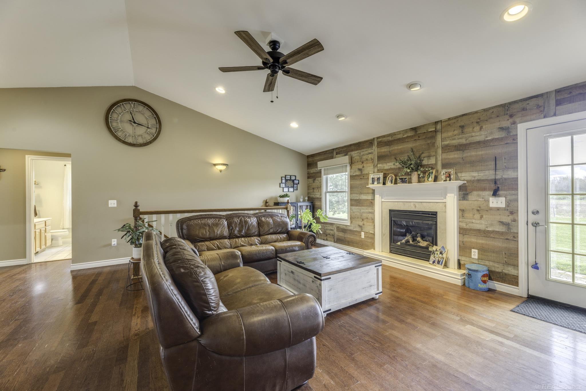 8681 Rynn Road Avoca, MI 48006 - Photo 7 of 56