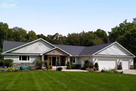 4270 Duffield Road Flushing, MI 48433 - Photo 2 of 28 20443715-1.JPG