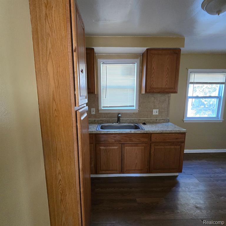 6741 Evergreen Road Detroit, MI 48228 - Photo 5 of 21
