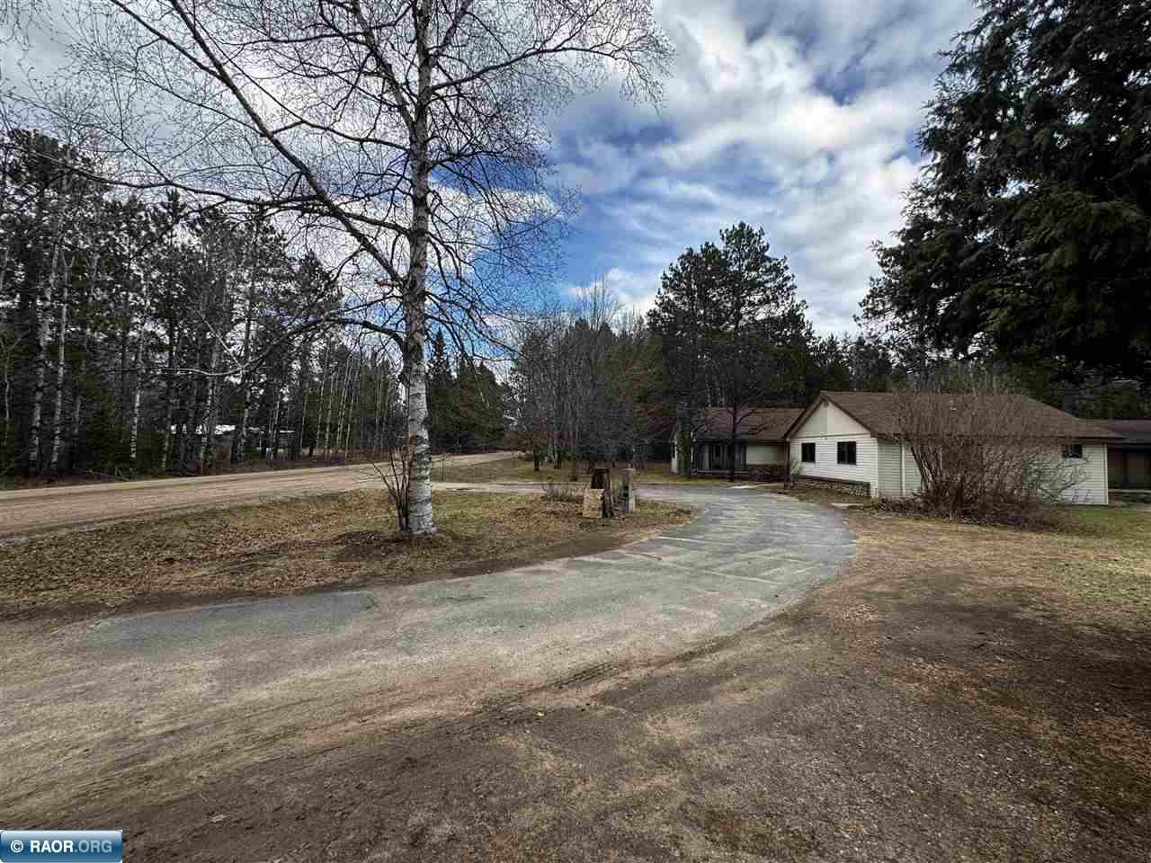 6252 Evergreen Road Gilbert, MN 55741 - Photo 2 of 23