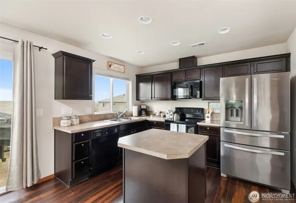 $3,350 | 1718 72nd Avenue Southeast, Lake Stevens, WA 98258