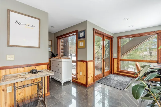 $995,000 | 10422 Ossawinnamakee Road, Pequot Lakes, MN 56472