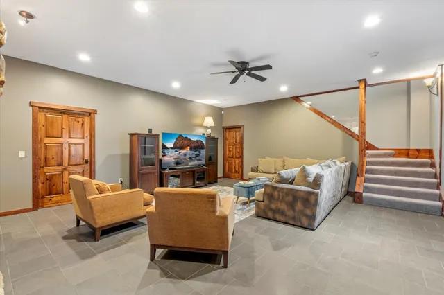 $995,000 | 10422 Ossawinnamakee Road, Pequot Lakes, MN 56472