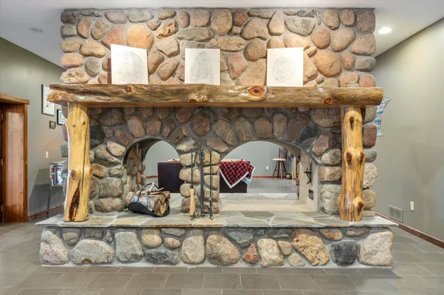 $995,000 | 10422 Ossawinnamakee Road, Pequot Lakes, MN 56472