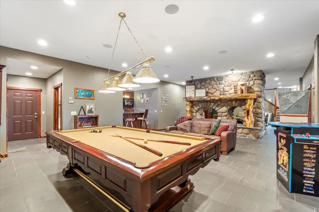 $995,000 | 10422 Ossawinnamakee Road, Pequot Lakes, MN 56472