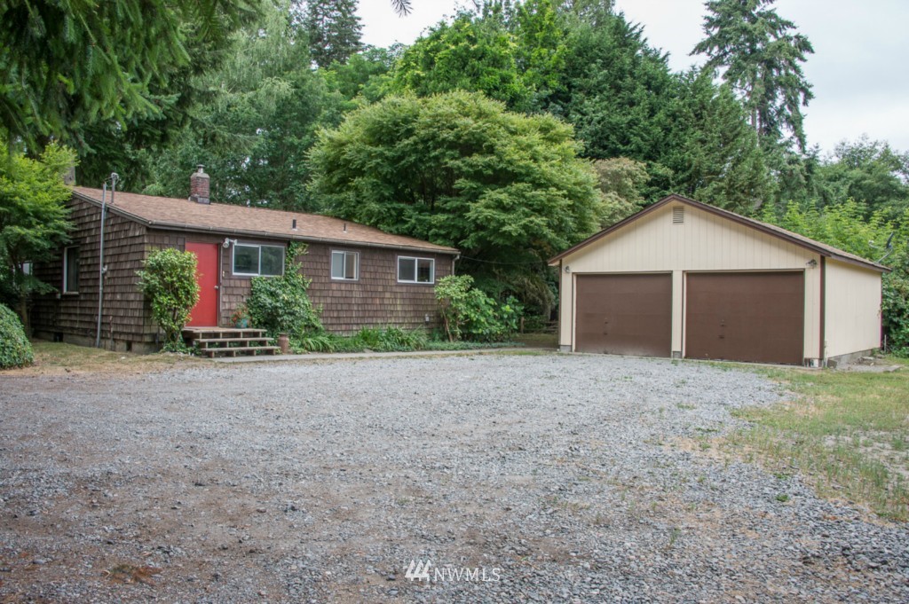9200 Southwest Bank Road Vashon, WA 98070 - Photo 1 of 20