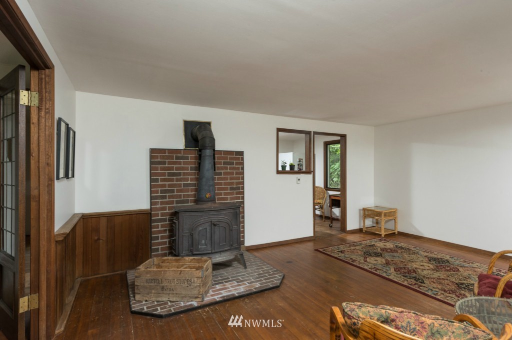 9200 Southwest Bank Road Vashon, WA 98070 - Photo 2 of 20