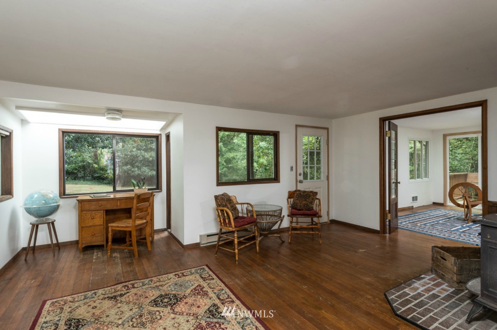 9200 Southwest Bank Road Vashon, WA 98070 - Photo 3 of 20