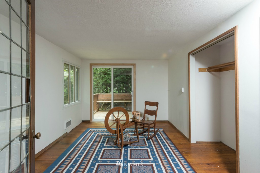 9200 Southwest Bank Road Vashon, WA 98070 - Photo 4 of 20