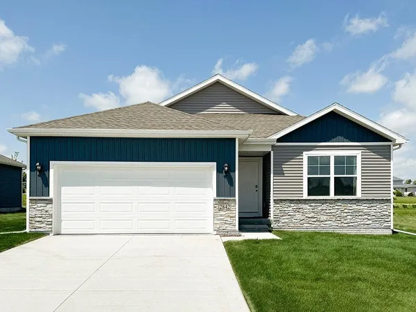 $351,990 | 2794 Cecilia Drive, Hiawatha, IA 52233