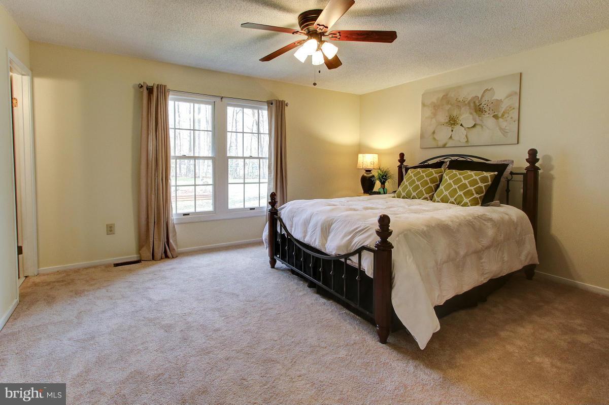 11872 Lester Road Manassas, VA 20112 - Photo 11 of 21 Master Bedroom with Ceiling Fan
