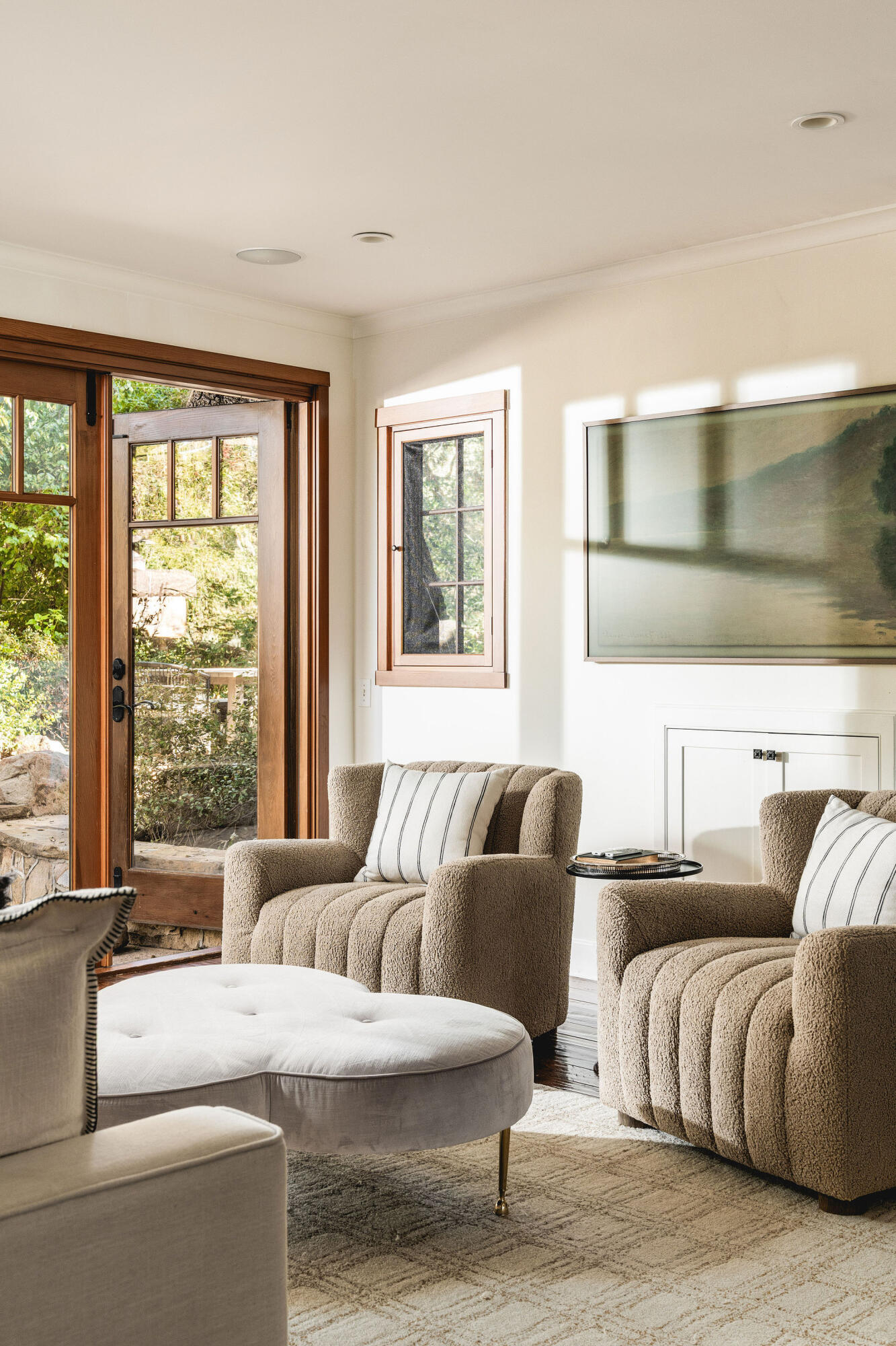 2480 Foothill Road Santa Barbara, CA 93105 - Photo 14 of 38 Living Room