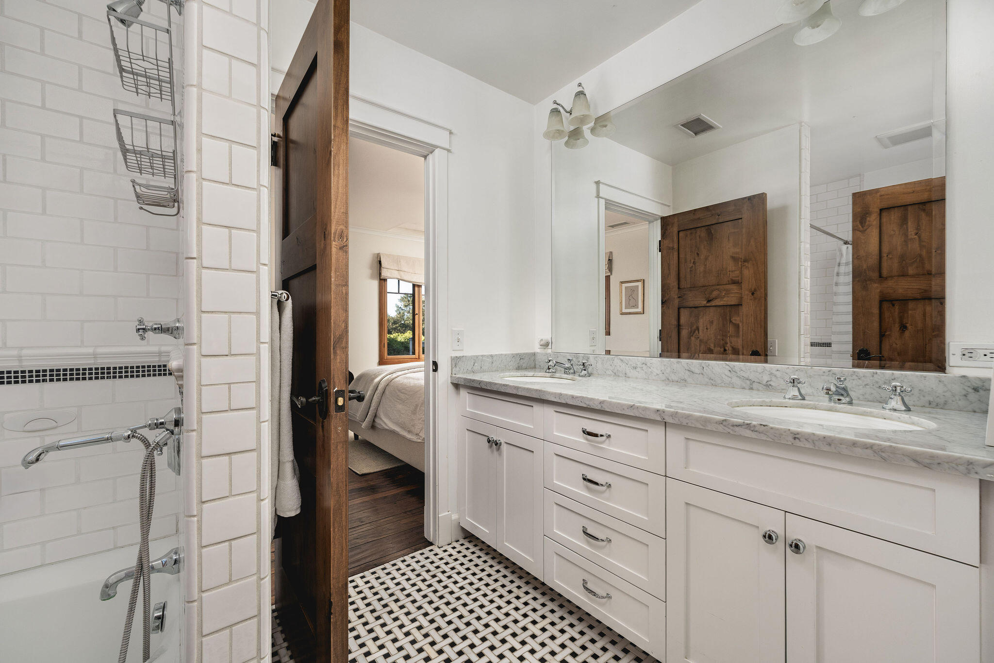 2480 Foothill Road Santa Barbara, CA 93105 - Photo 24 of 38 Bathroom 2