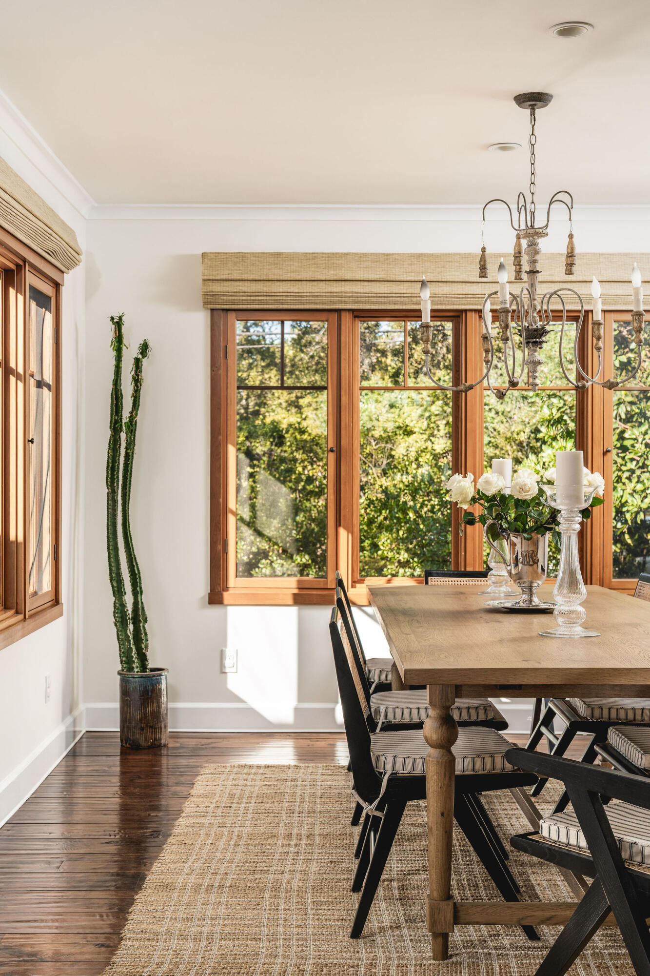 2480 Foothill Road Santa Barbara, CA 93105 - Photo 8 of 38 Dining Room