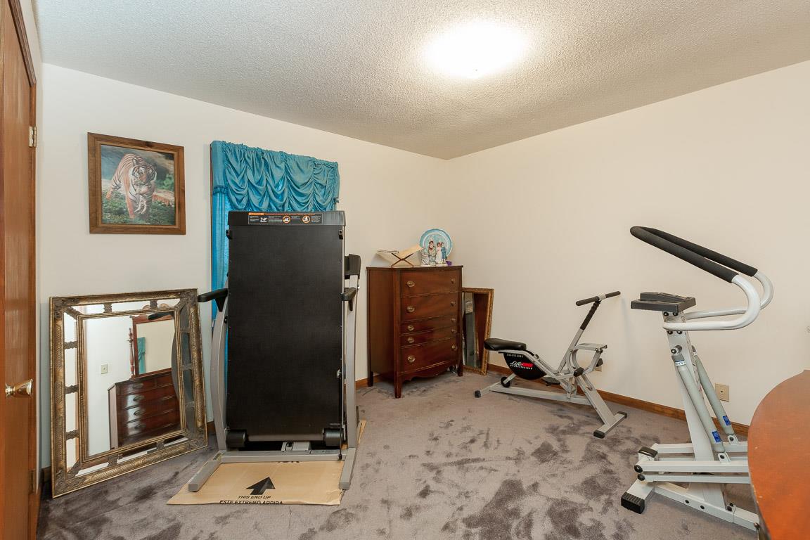 1070 Poplar Ridge Road Chapmansboro, TN 37035 - Photo 17 of 24 Huge room!