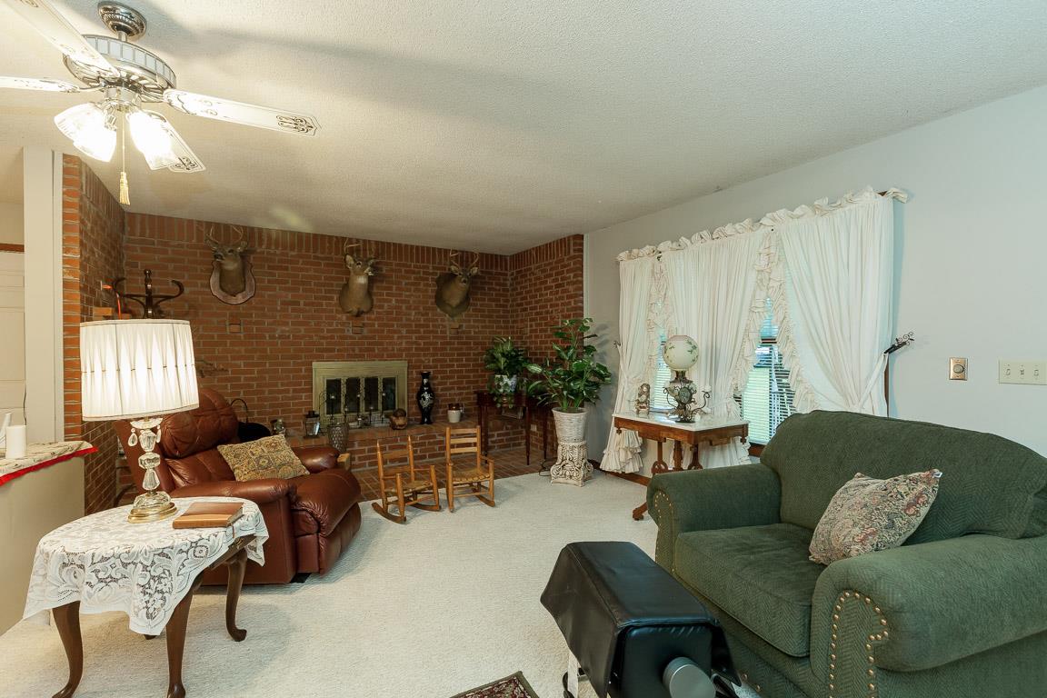 1070 Poplar Ridge Road Chapmansboro, TN 37035 - Photo 10 of 24 Beautiful fireplace!