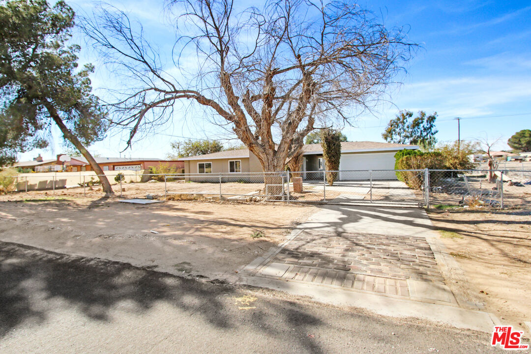 14388 Osage Road Apple Valley, CA 92307 - Photo 14 of 14 Gallery Image 14