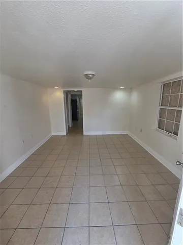 $1,095 | 2520 Monroe Street, Unit B, New Orleans, LA 70118
