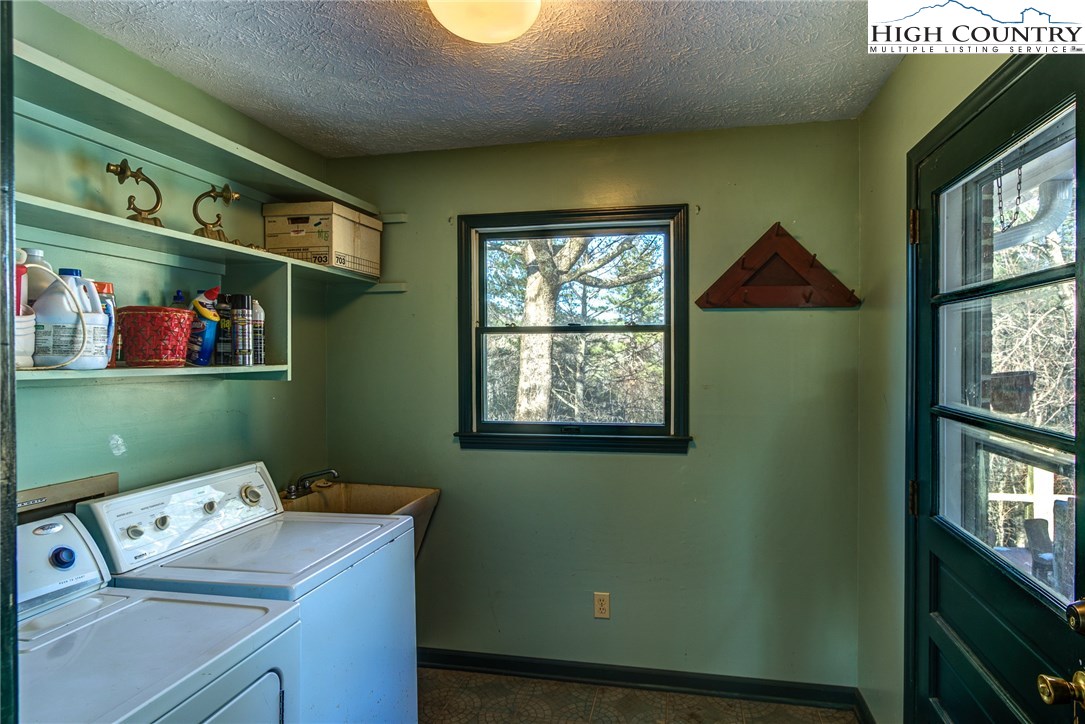 4412 Hardin Road Boone, NC 28607 - Photo 13 of 33 Gallery Image 13