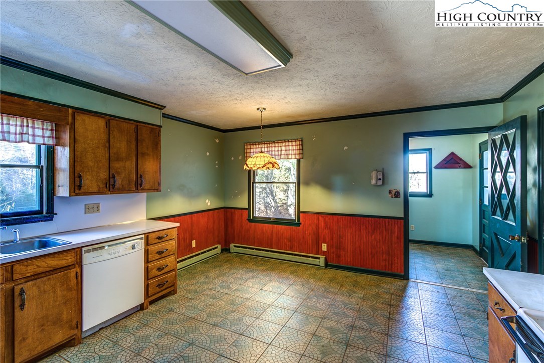4412 Hardin Road Boone, NC 28607 - Photo 14 of 33 Gallery Image 14