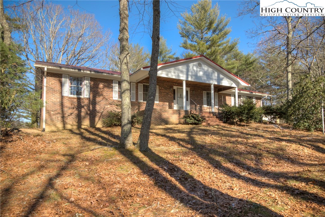 4412 Hardin Road Boone, NC 28607 - Photo 2 of 33 Gallery Image 2