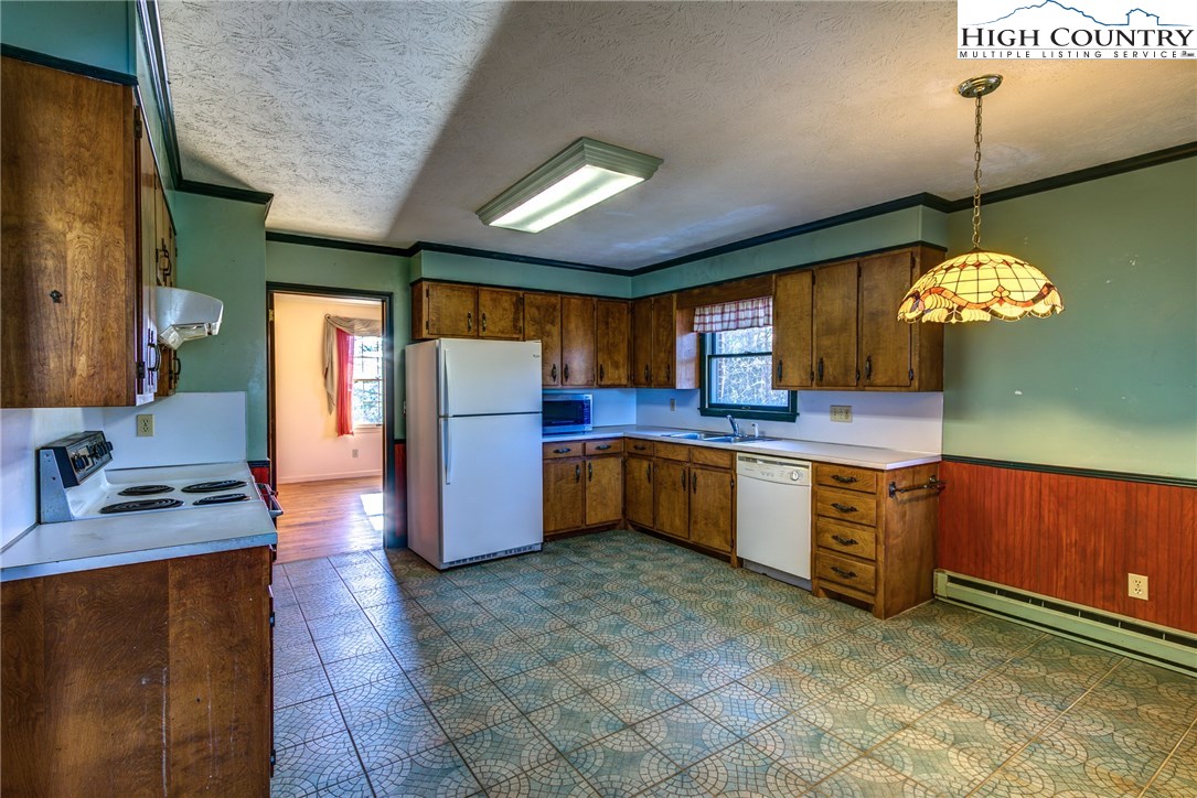 4412 Hardin Road Boone, NC 28607 - Photo 29 of 33 Gallery Image 29