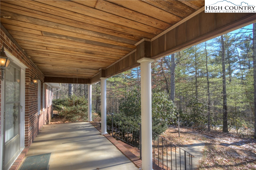 4412 Hardin Road Boone, NC 28607 - Photo 4 of 33 Gallery Image 4