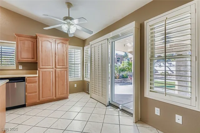 $2,600 | 8985 McLeod Drive, Henderson, NV 89074