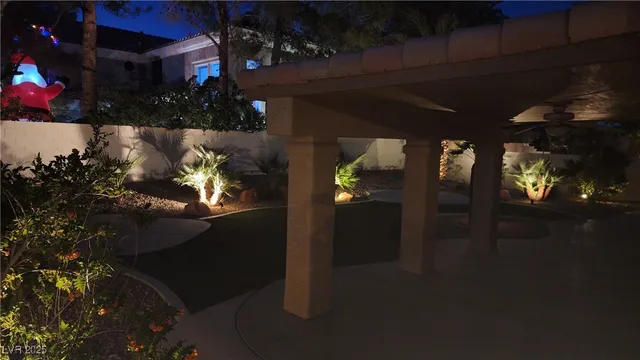 $2,600 | 8985 McLeod Drive, Henderson, NV 89074