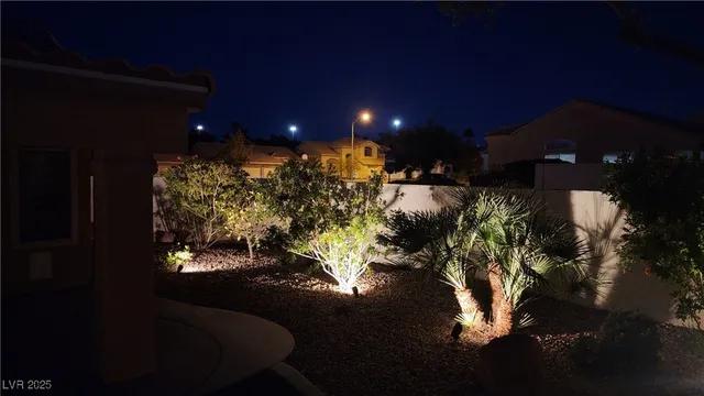 $2,600 | 8985 McLeod Drive, Henderson, NV 89074