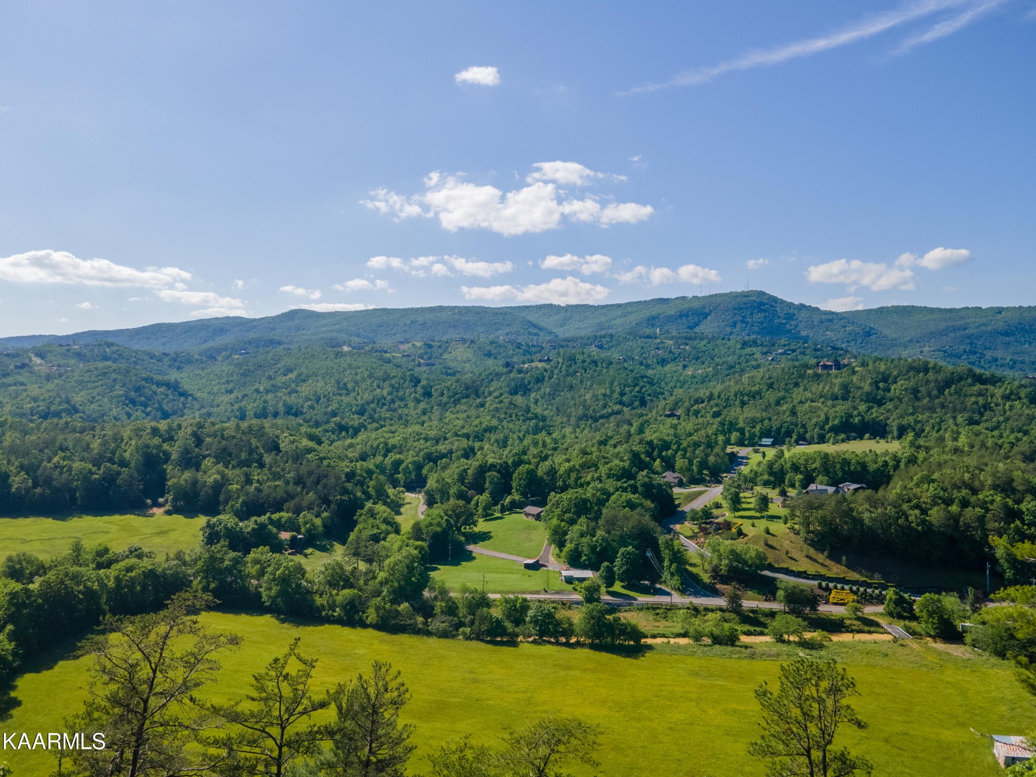 2148 Little Valley Road, Unit H Sevierville, TN 37862 - Photo 4 of 53