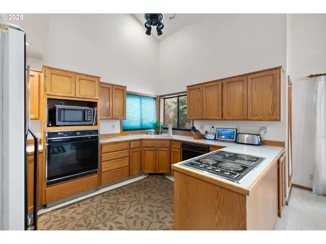 $799,000 | 8552 Southwest Rodlun Road, Gresham, OR 97080