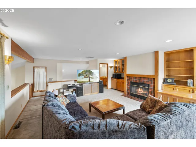 $799,000 | 8552 Southwest Rodlun Road, Gresham, OR 97080