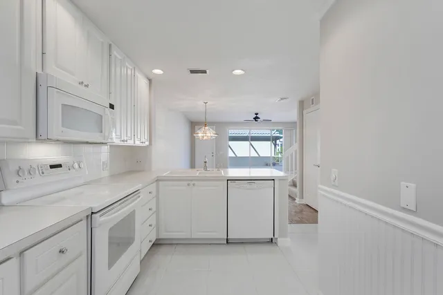 $3,600 | 1685 Jeaga Drive, Jupiter, FL 33458