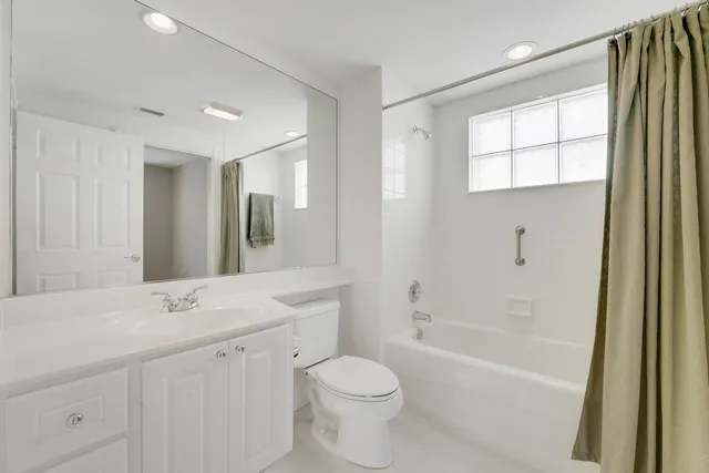 $3,600 | 1685 Jeaga Drive, Jupiter, FL 33458