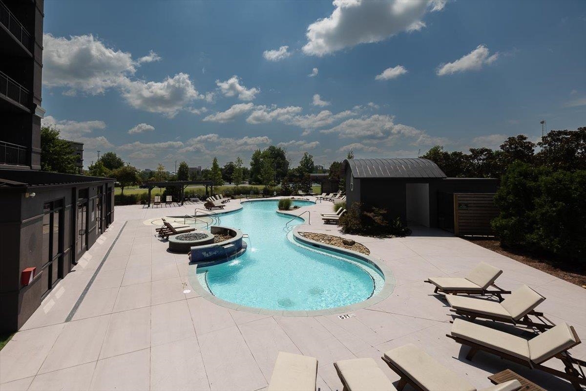 717 Riverside Drive, Unit 1102 Memphis, TN 38103 - Photo 17 of 25 Gallery Image 17