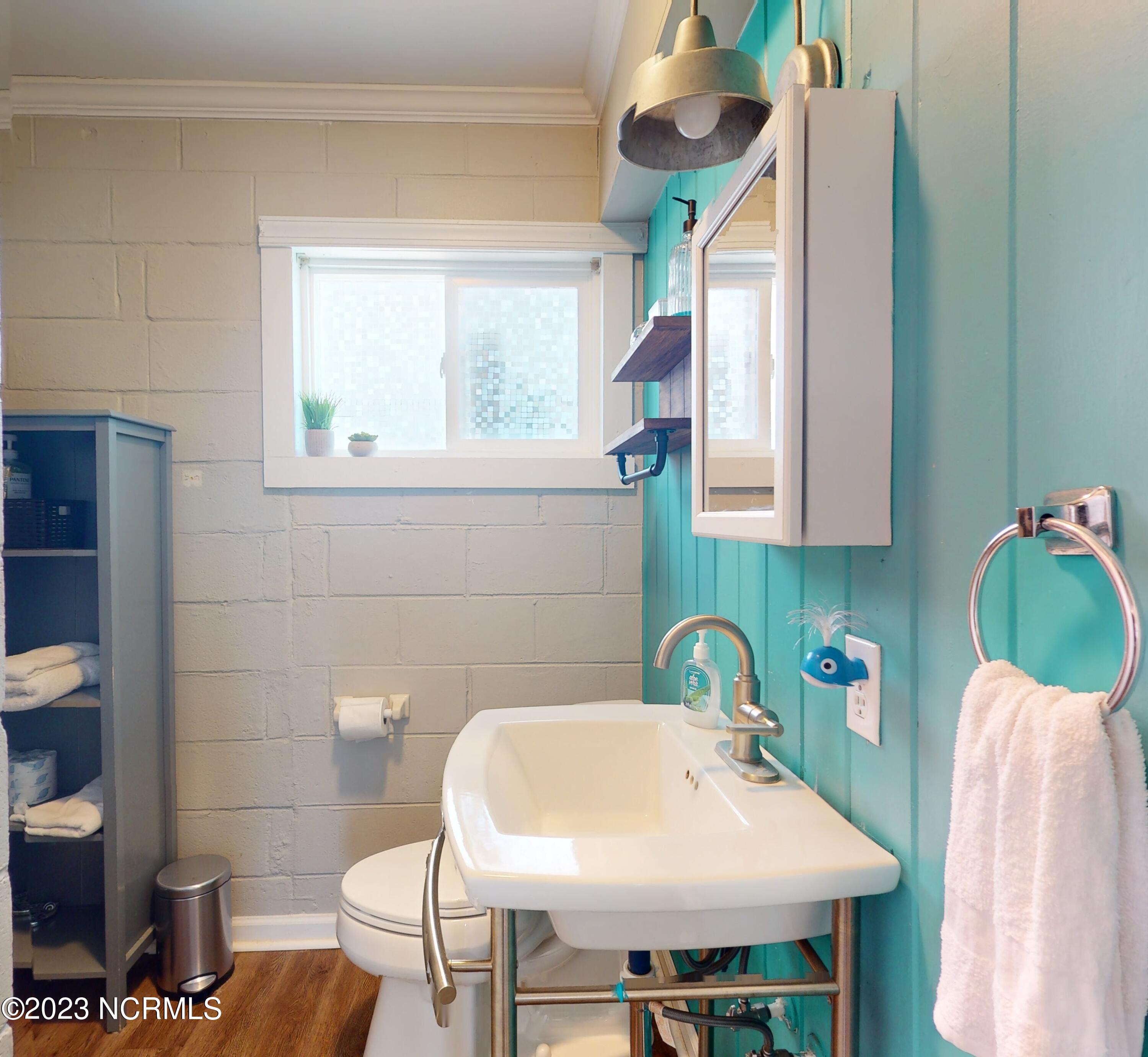 101 24th Street Emerald Isle, NC 28594 - Photo 29 of 47 101-24th-St-09112023_202734