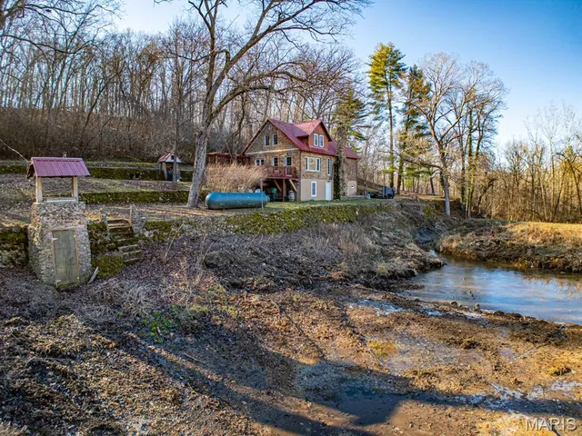 $810,000 | Undisclosed Address, Viburnum, MO 65566