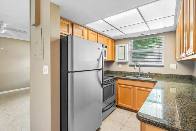 $99,900 | 40 Southeast 13th Street, Unit A3, Boca Raton, FL 33432