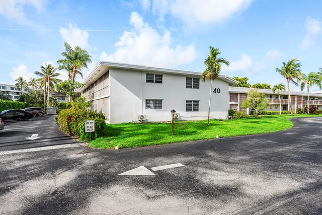 $99,900 | 40 Southeast 13th Street, Unit A3, Boca Raton, FL 33432