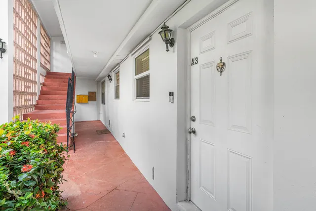 $99,900 | 40 Southeast 13th Street, Unit A3, Boca Raton, FL 33432