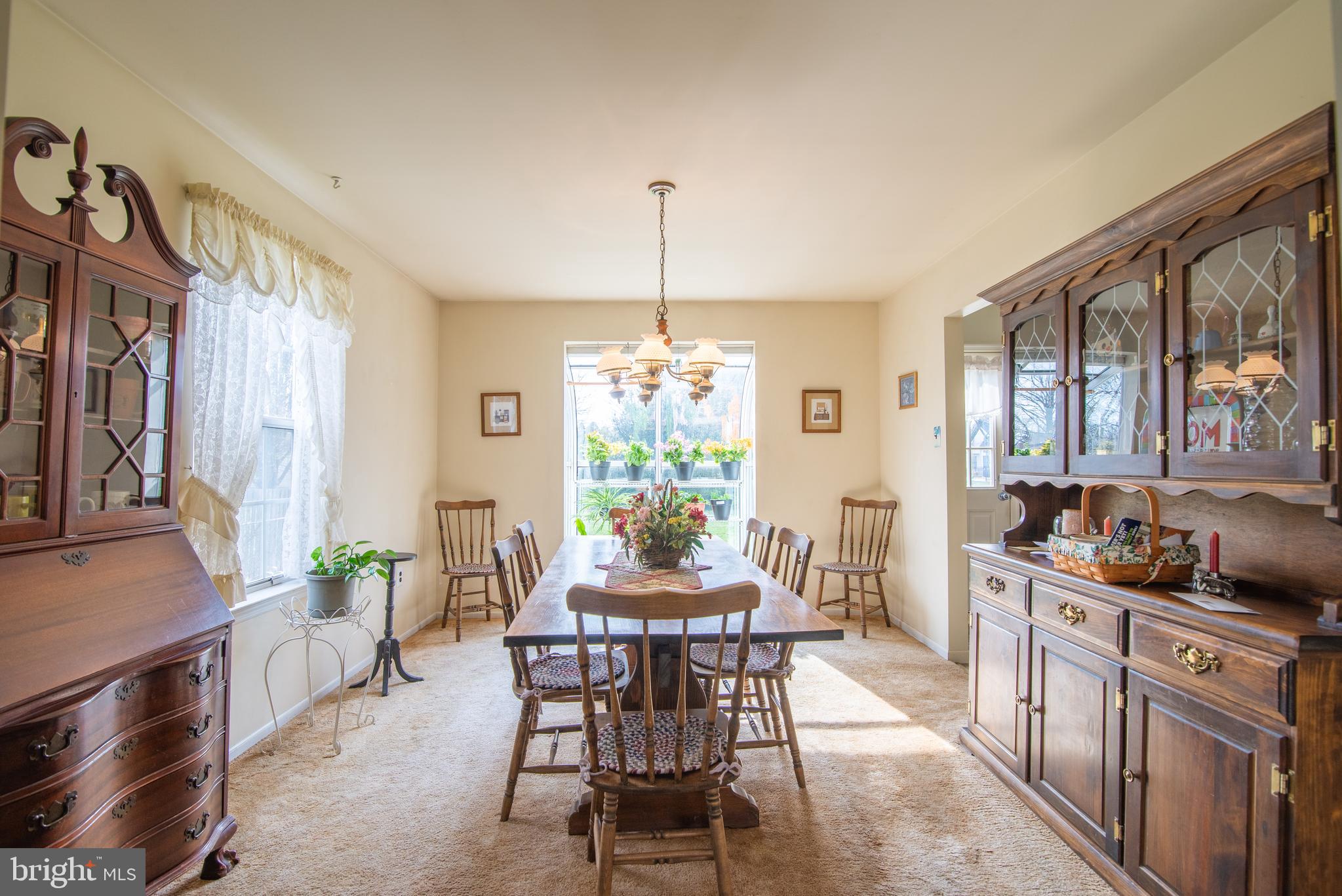 508 Kings Highway Mickleton, NJ 08056 - Photo 6 of 21 Dining Room with Large Sun Window