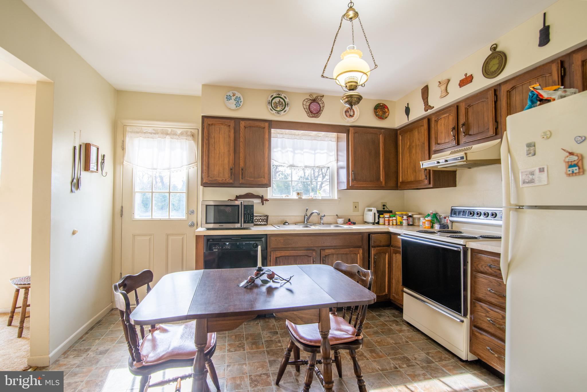 508 Kings Highway Mickleton, NJ 08056 - Photo 8 of 21 Kitchen with exterior door to backyard