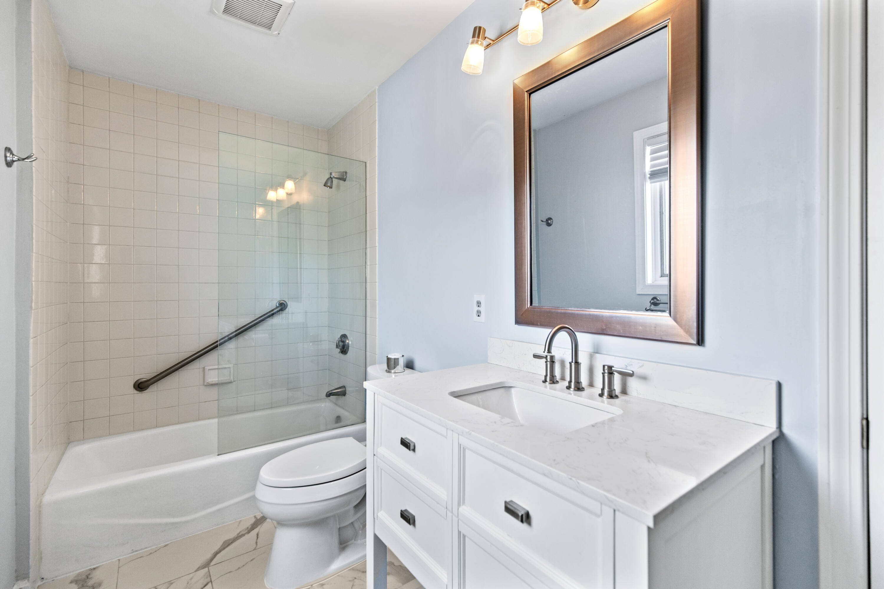 7 Foreside Common Road, Unit 7A Falmouth, ME 04105 - Photo 21 of 36 Hall Bath