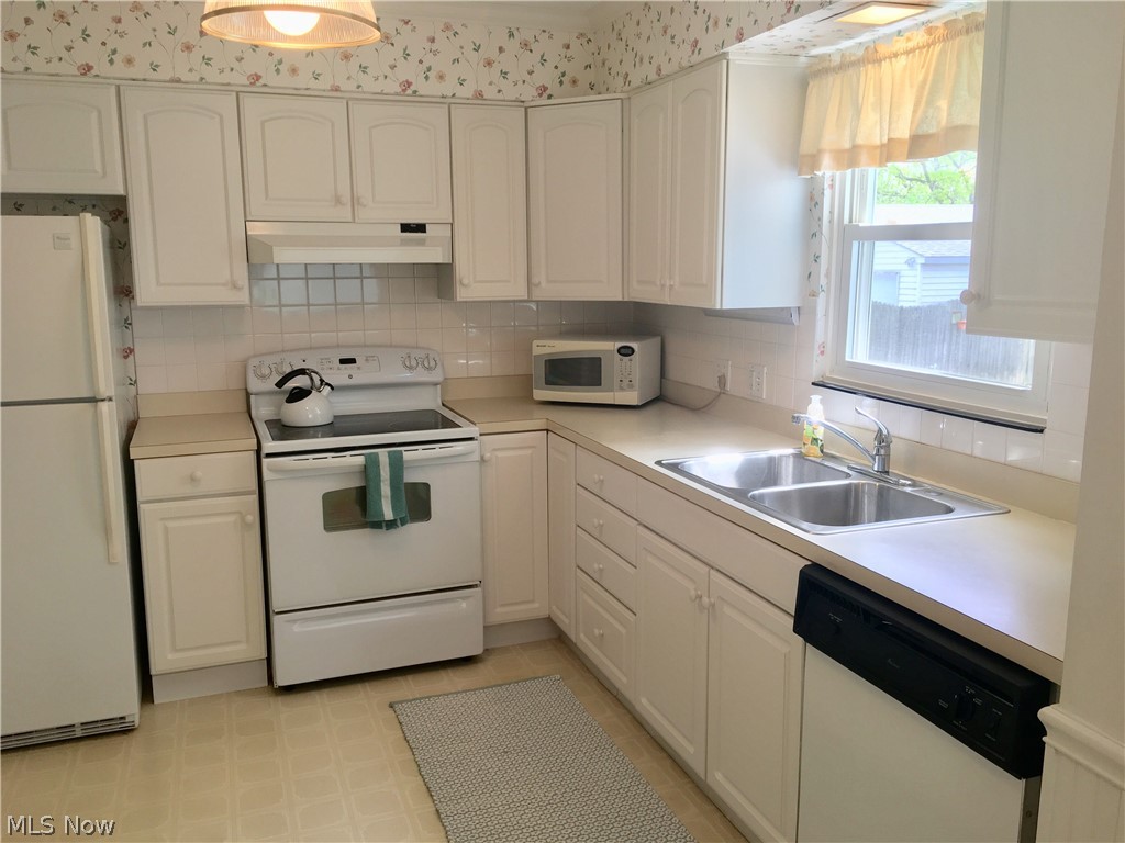 1900 Stabler Road Akron, OH 44313 - Photo 2 of 34 Gallery Image 2