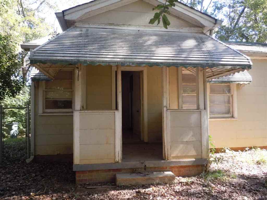 504 South Cherry Street Seneca, SC 29678 - Photo 14 of 19