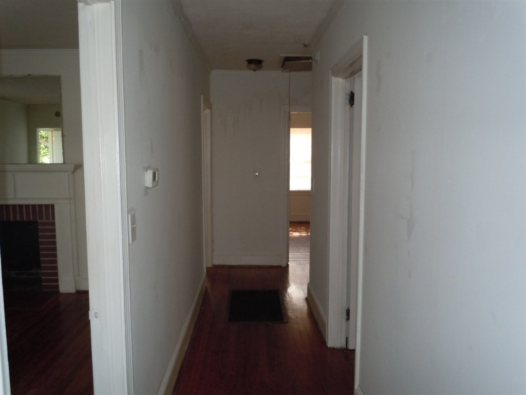 504 South Cherry Street Seneca, SC 29678 - Photo 5 of 19