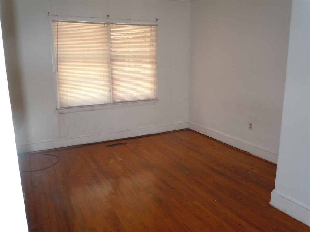 504 South Cherry Street Seneca, SC 29678 - Photo 6 of 19