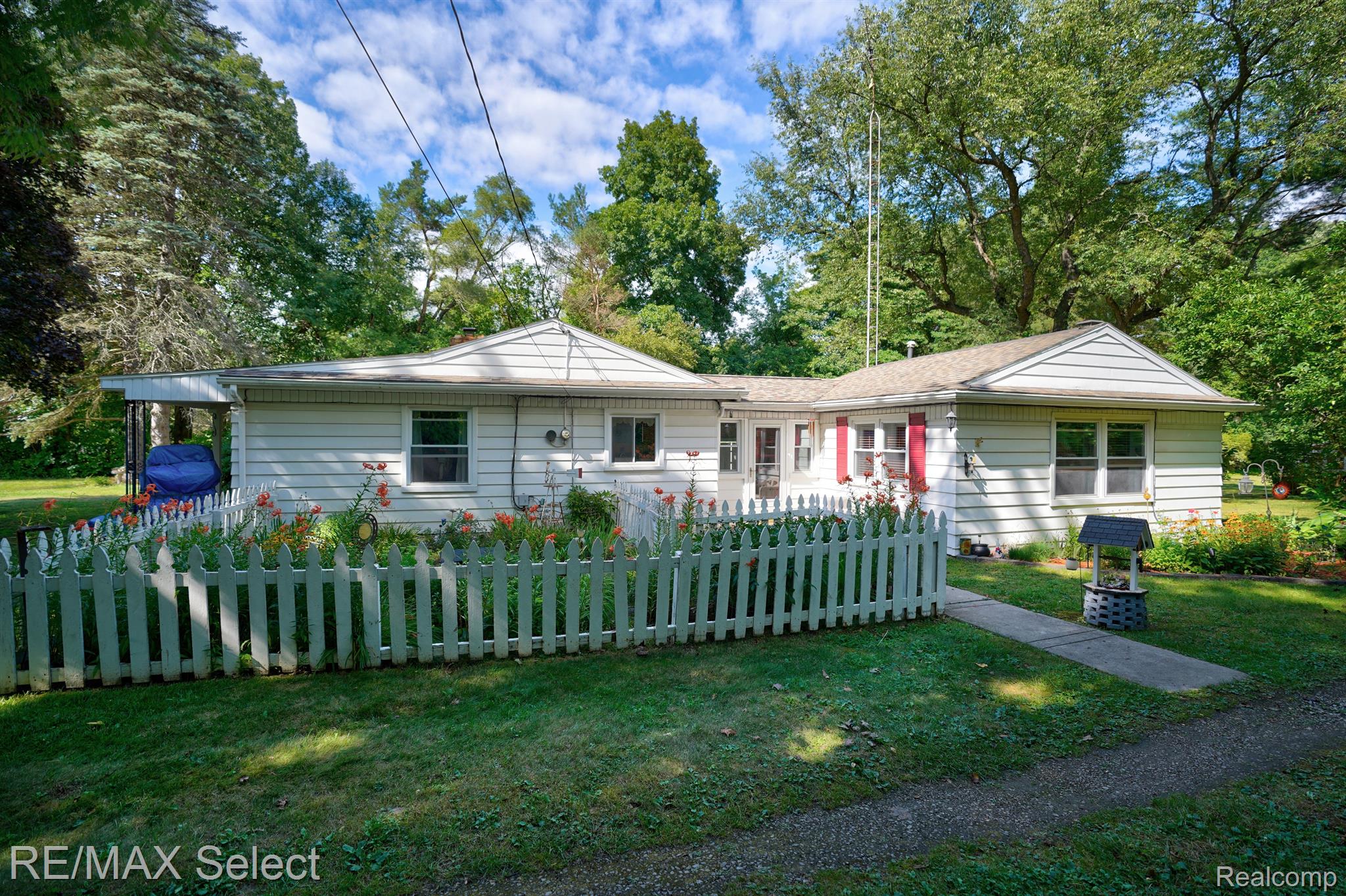 4382 North Center Road Flint, MI 48506 - Photo 1 of 36 Gallery Image 1